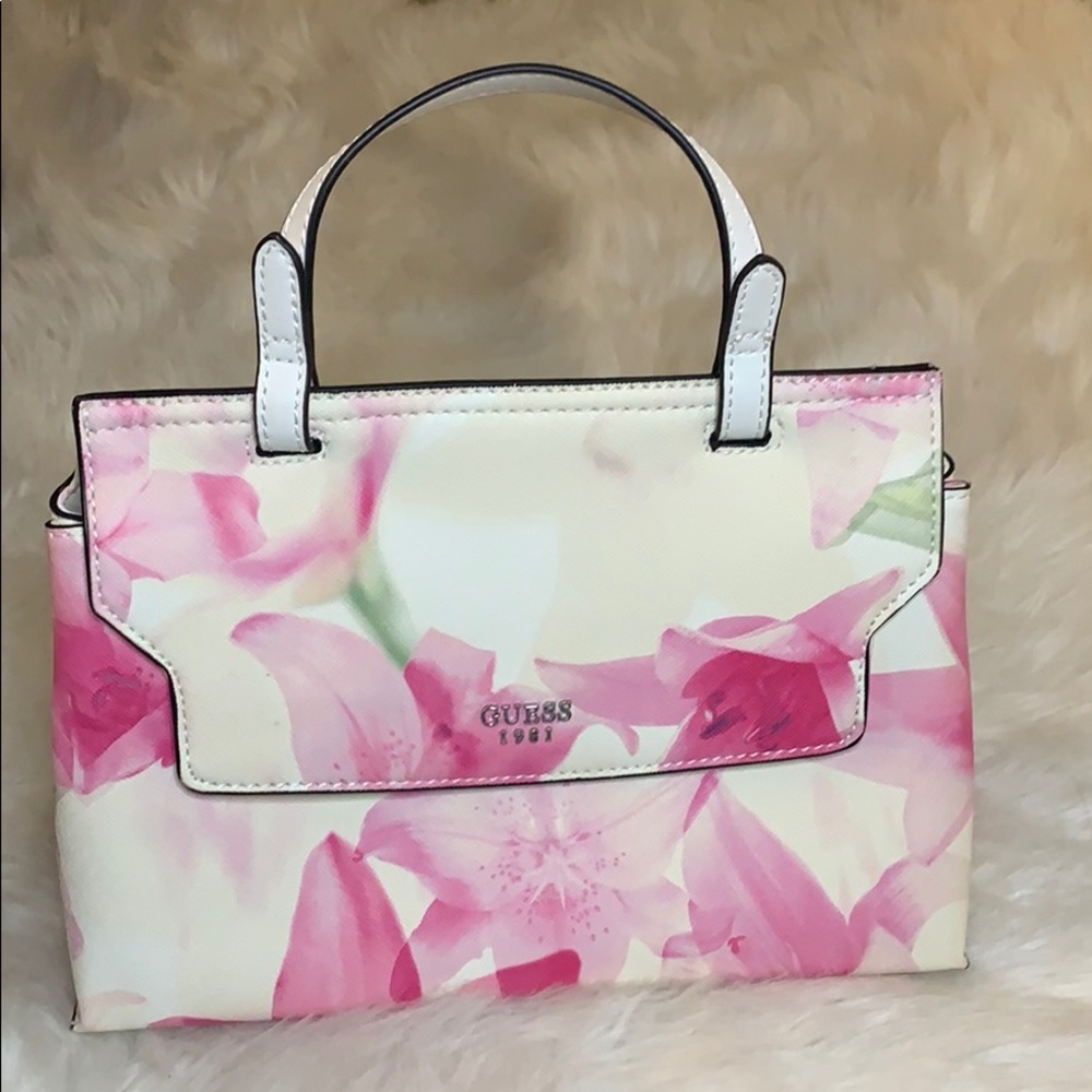 NWOT Guess satchel
